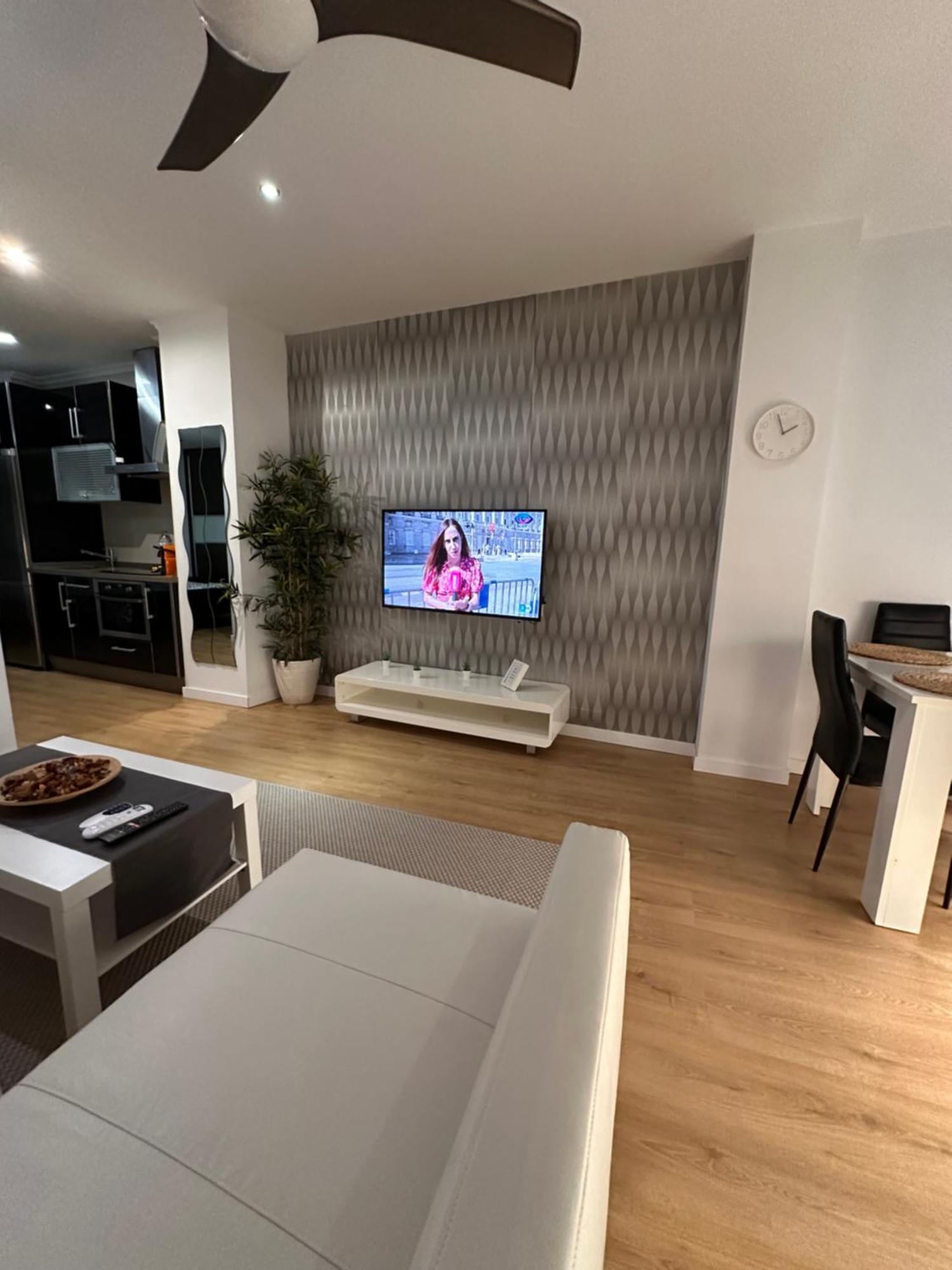 Carreteria Deluxe Apartment Malaga Ngoại thất bức ảnh
