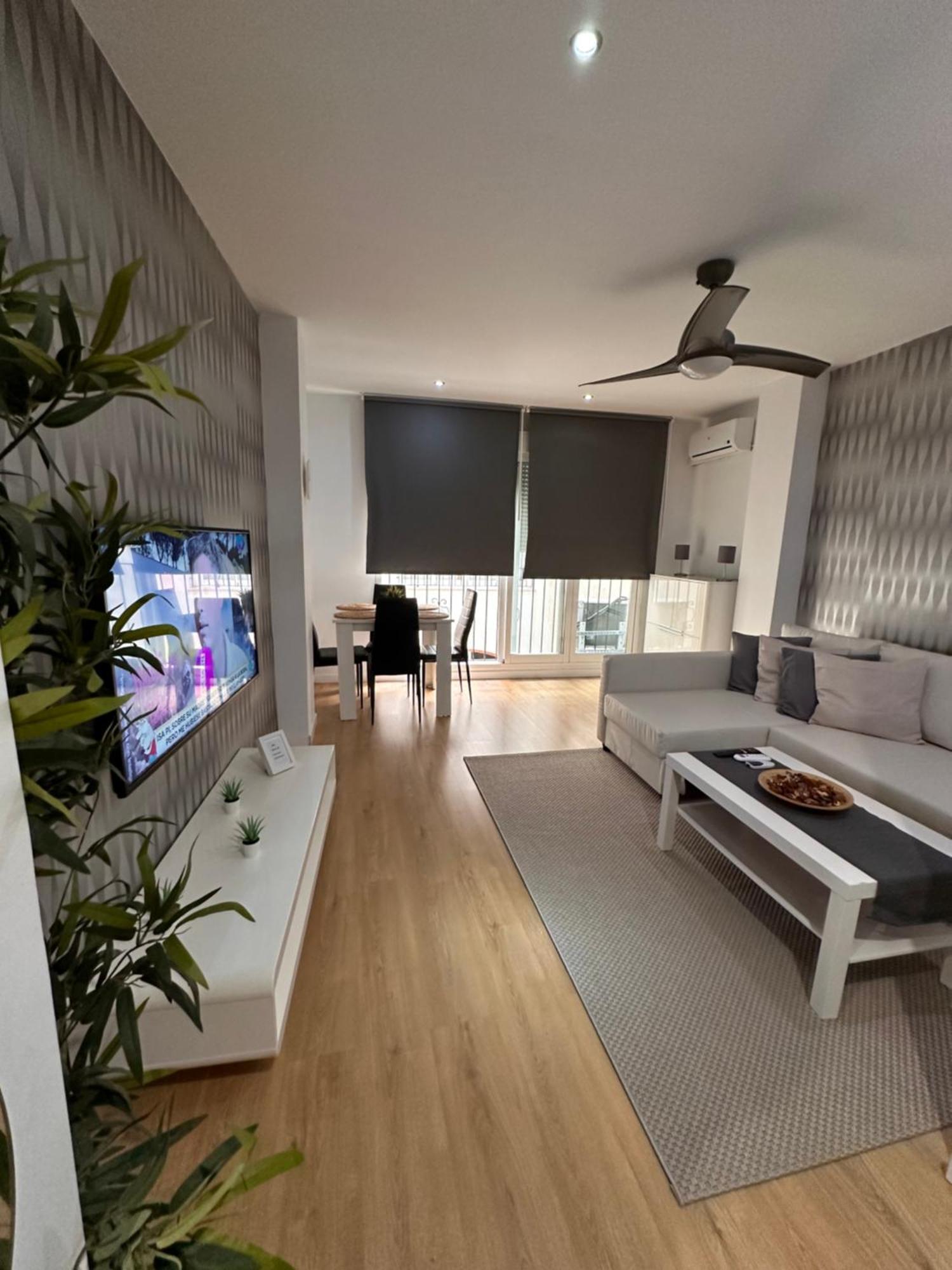 Carreteria Deluxe Apartment Malaga Ngoại thất bức ảnh