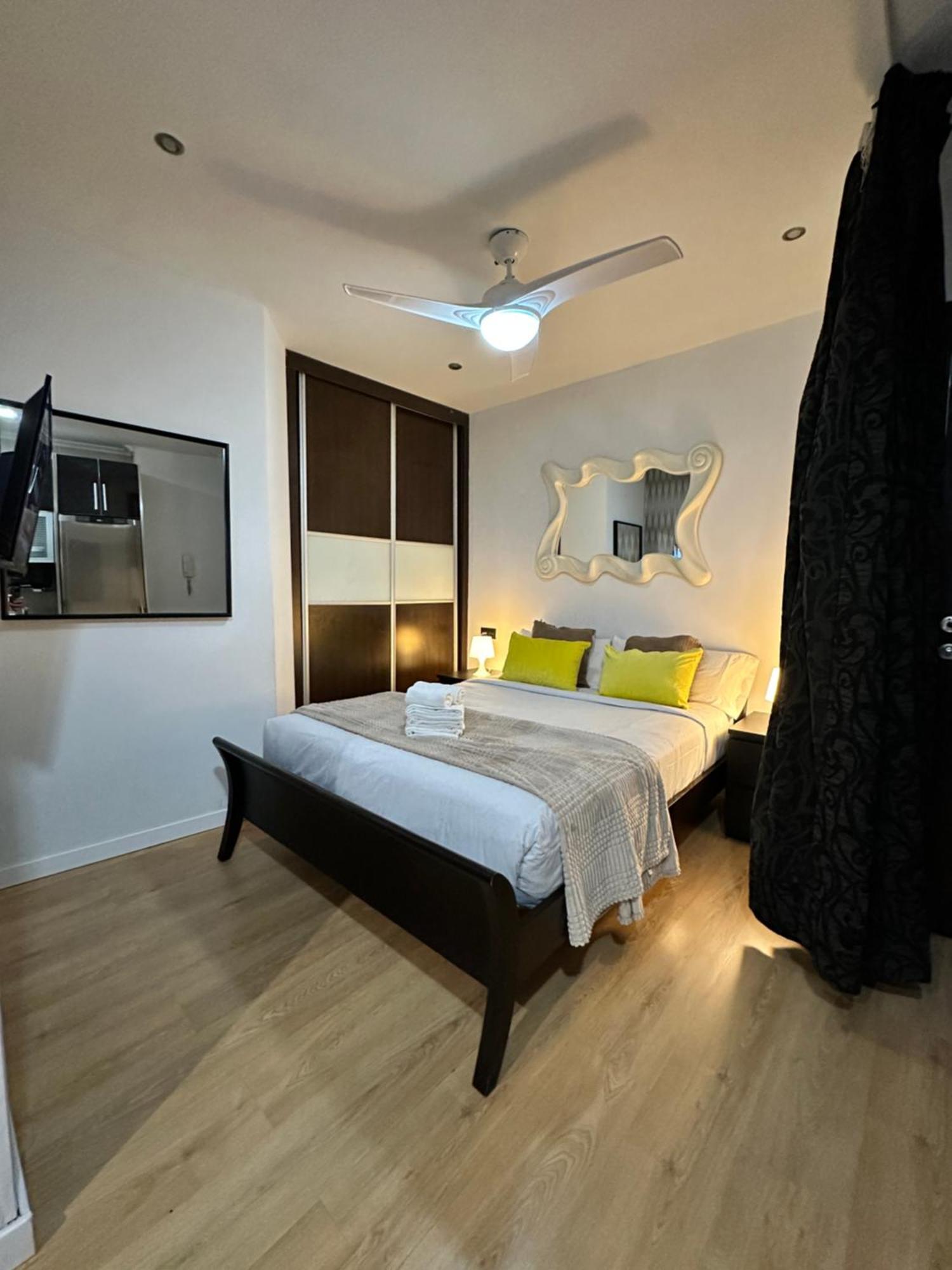Carreteria Deluxe Apartment Malaga Ngoại thất bức ảnh